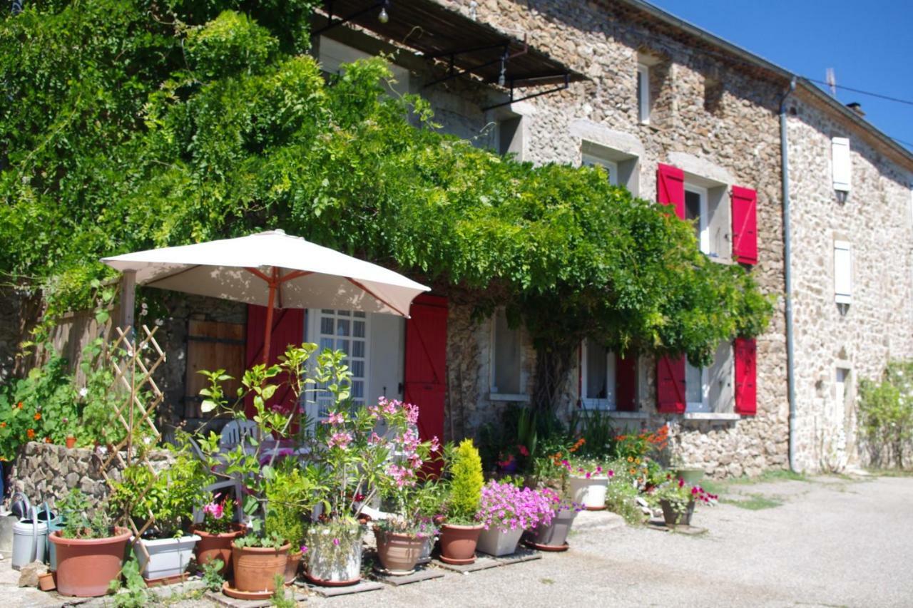 L'Aligier - Les Gites De Pierregras Vals-les-Bains Exterior photo